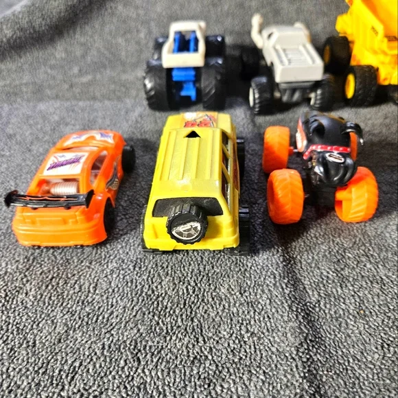 Monster Truck Show Bundle - Picture 6 of 17